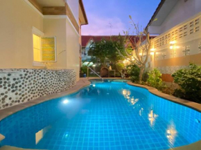 1km to beach&walking street,karaoke,snooker,south pattya Luxury modern villa,6BR